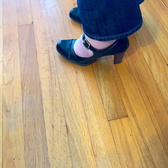 Questa Mary Jane Pumps | Chocolate - Picture 10 of 10